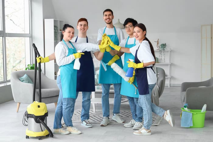 Professional move-out cleaning in a Montreal apartment — kitchen and bathroom before final inspection